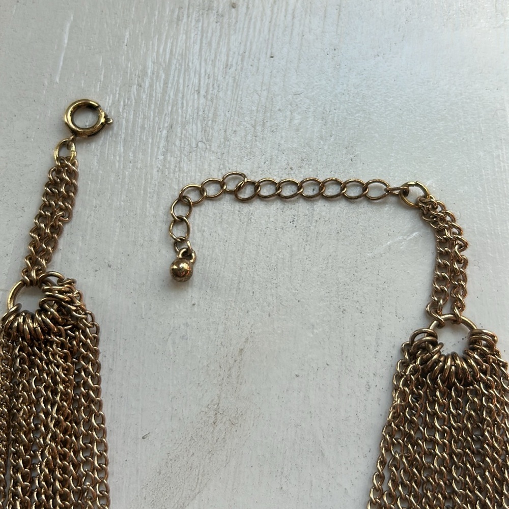 Elegant Gold tone 14-Strand chain Necklace - Picture 4 of 6
